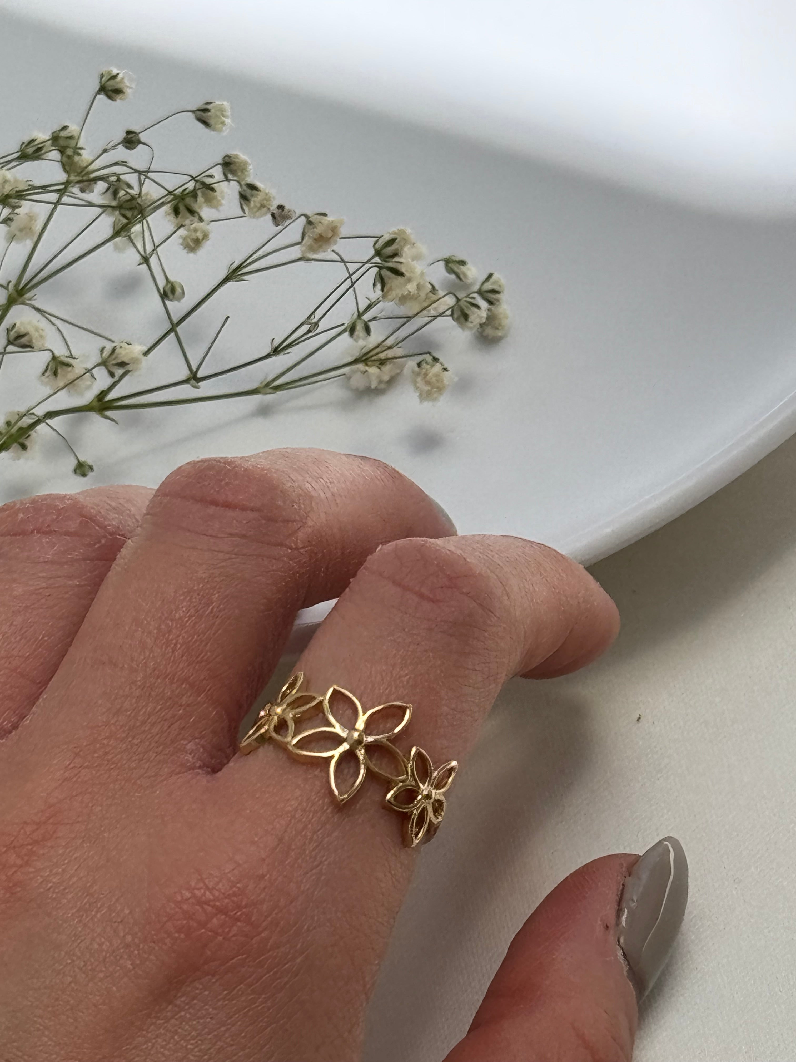 טבעת אמילי זהב