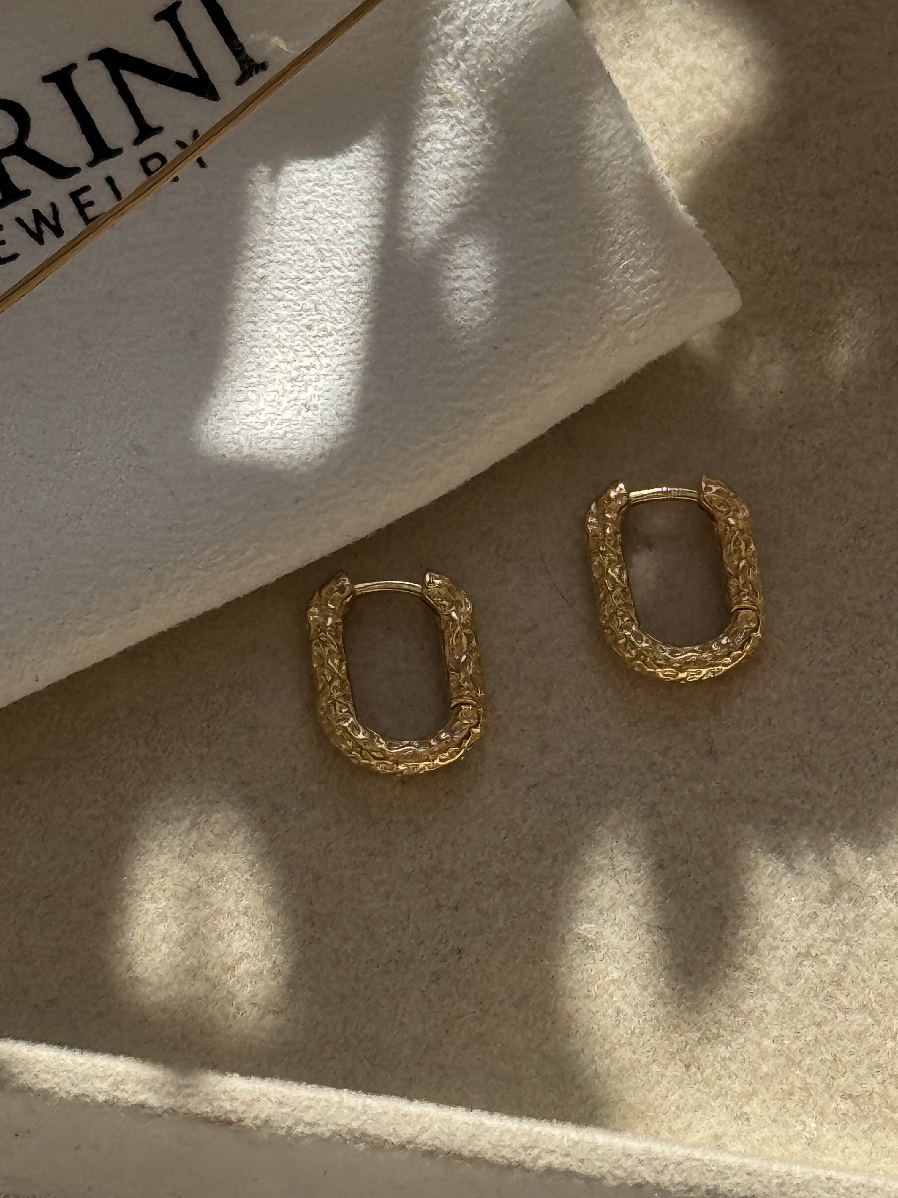 חישוקי דניאלה