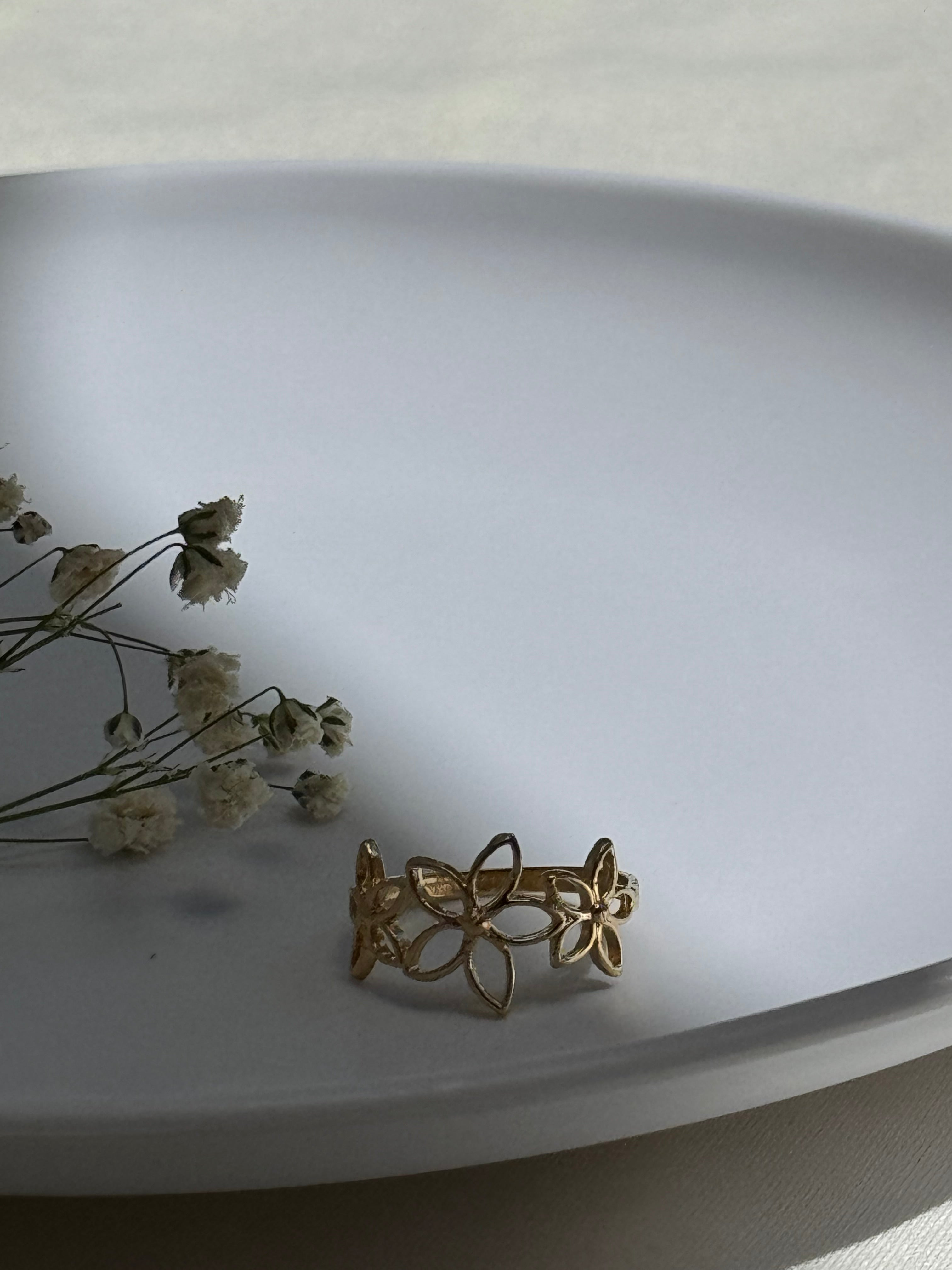 טבעת אמילי זהב