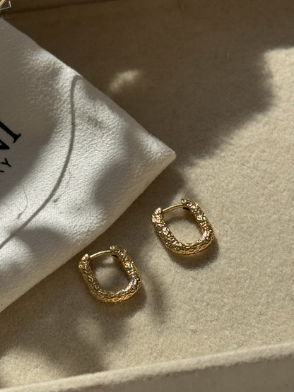 חישוקי דניאלה