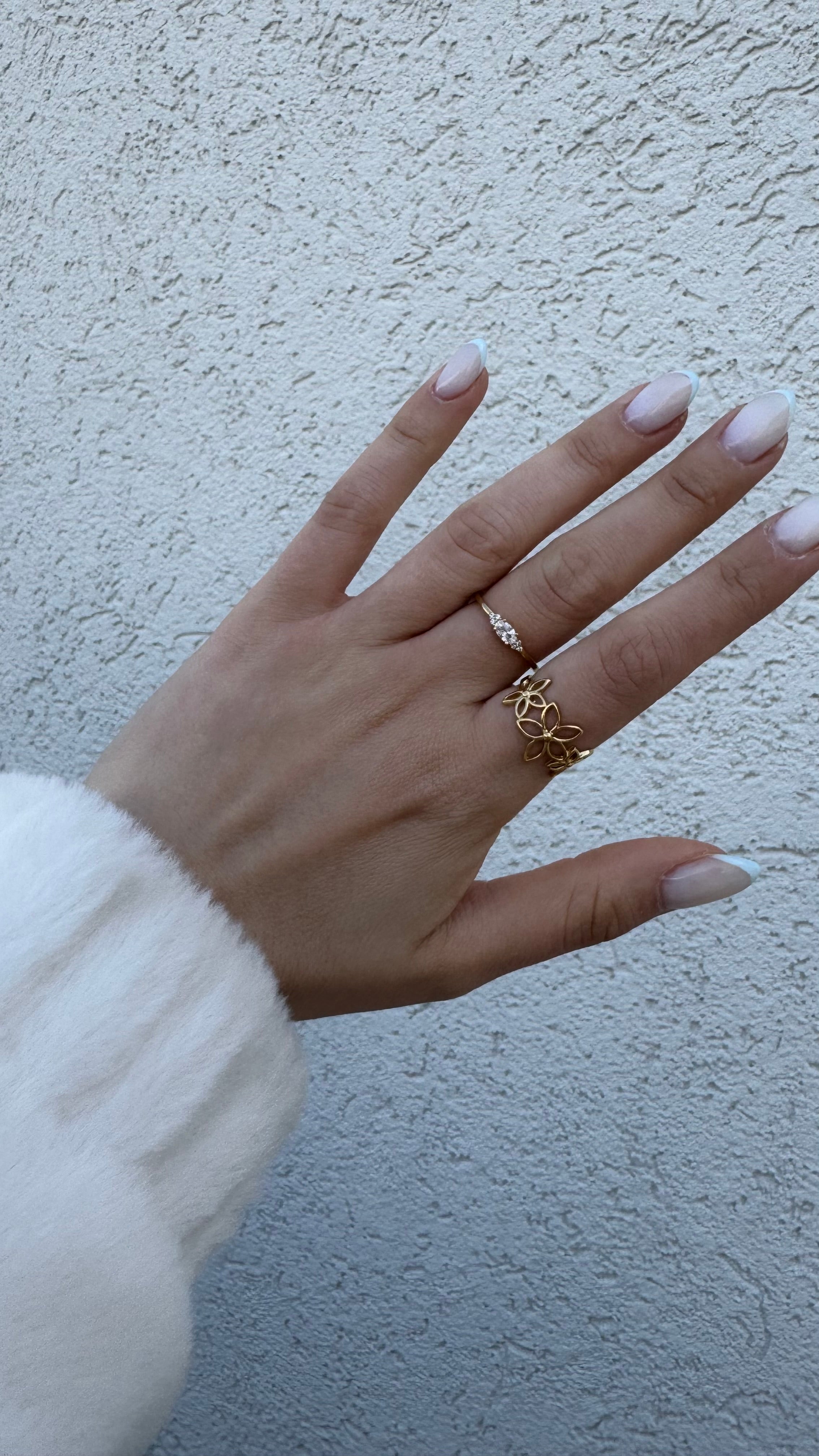 טבעת אמילי זהב